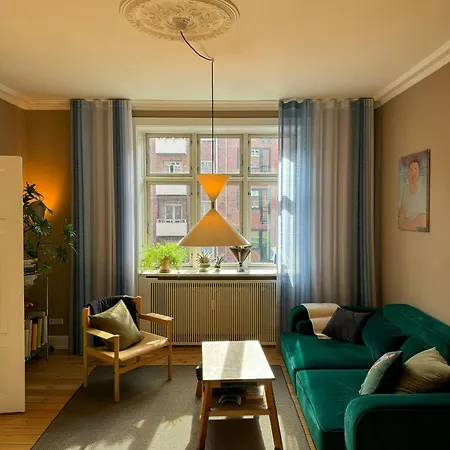 Art-filled Flat Near Copenhagen's Areas Lejlighed København